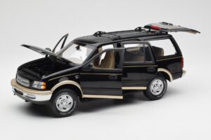 Ford Expedition Eddie Bauer Negro UT Models 1:18 22710 Metal - imagen 3 de 7