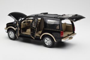 Ford Expedition Eddie Bauer Negro UT Models 1:18 22710 Metal - imagen 4 de 7