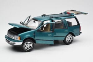 Ford Expedition XLT Verde Metalizado UT Models 1:18 22717 Metal - imagen 2 de 8