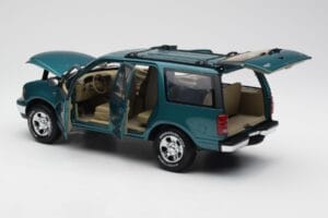 Ford Expedition XLT Verde Metalizado UT Models 1:18 22717 Metal - imagen 5 de 8