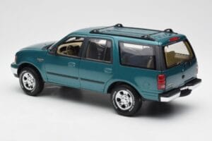 Ford Expedition XLT Verde Metalizado UT Models 1:18 22717 Metal - imagen 7 de 8