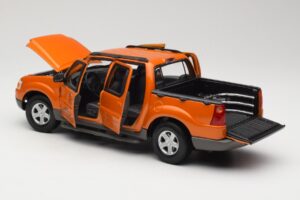 Ford Explorer Sport Trac Naranja Maisto 1:18 536891G Metal - imagen 5 de 8