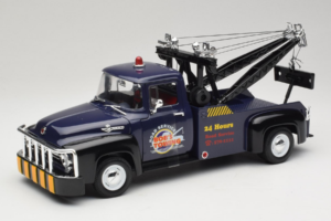 Ford F-100 Grúa Bob's Towing Welly 1:18 19834-W Metal