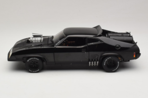 Ford Falcon XB Interceptor Mad Max 2 The Road Warrior AUTOart 1:18 72745 Metal - imagen 4 de 8
