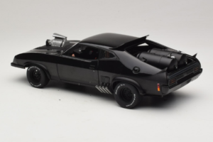 Ford Falcon XB Interceptor Mad Max 2 The Road Warrior AUTOart 1:18 72745 Metal - imagen 7 de 8