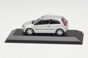 Ford Fiesta Mk5 2-Door Plata Minichamps 1:43 FIESTA003 Metal