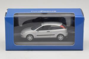 Ford Focus Mk1 3-Door Plata Minichamps 1:43 FOCUS005 Metal - imagen 5 de 5