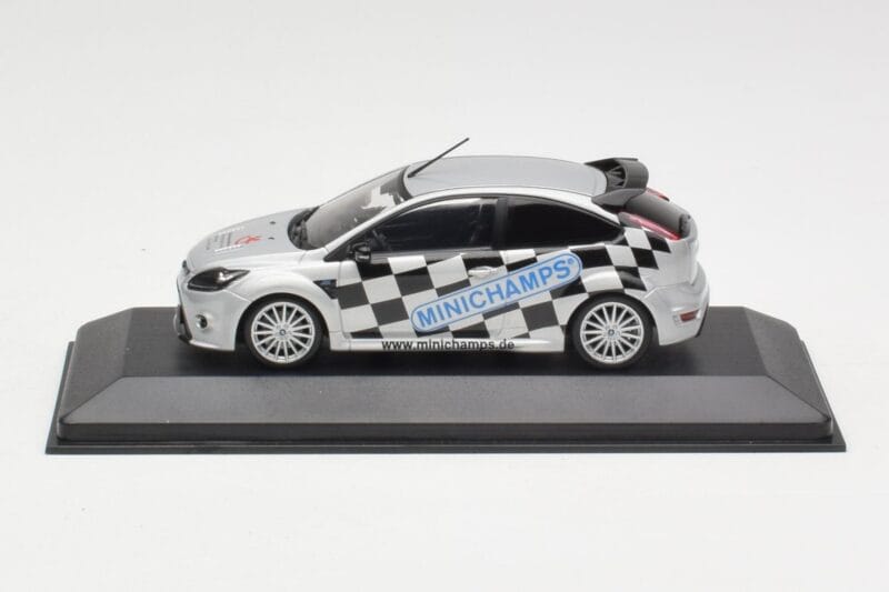 Ford Focus RS Mk2 Toy Fair Nuremberg 2010 Minichamps 1:43 403088105 Metal