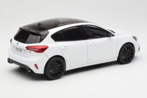 Ford Focus ST Mk4 Frozen Blanco MCG 1:18 MCG18453 Metal - imagen 2 de 6