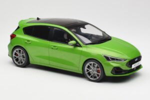 Ford Focus ST Mk4 Verde MCG 1:18 MCG18452 Metal - imagen 4 de 6