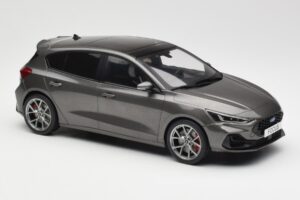 Ford Focus ST Mk4 Gris MCG 1:18 MCG18454 Metal - imagen 4 de 6