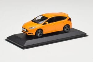 Ford Focus ST Mk3 Tangerine Scream Minichamps 1:43 FOCUS001 Metal - imagen 2 de 4