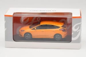 Ford Focus ST Mk3 Tangerine Scream Minichamps 1:43 FOCUS001 Metal - imagen 4 de 4
