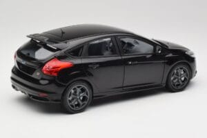 Ford Focus ST Mk2 Panther Black Metallic Minichamps 1:18 110082000 Metal - imagen 3 de 8