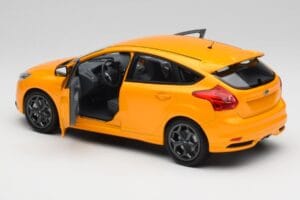 Ford Focus ST Mk2 Tangerine Scream Minichamps 1:18 110082005 Metal - imagen 5 de 8