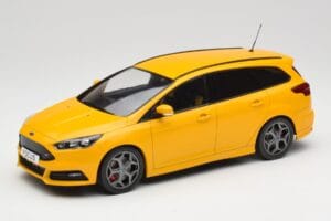 Ford Focus ST Turnier Mk3 Amarillo MCG 1:18 MCG18464 Metal