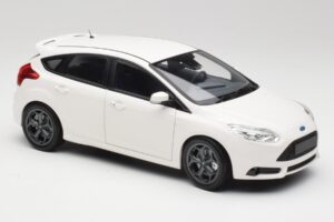 Ford Focus ST Mk2 Blanco Minichamps 1:18 110082004 Metal - imagen 6 de 8