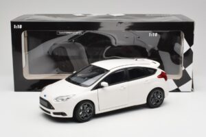 Ford Focus ST Mk2 Blanco Minichamps 1:18 110082004 Metal - imagen 8 de 8