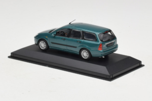Ford Focus Mk1 Turnier Verde Minichamps 1:43 FOCUS003 Metal - imagen 3 de 5