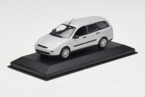Ford Focus Mk1 Turnier Plata Minichamps 1:43 FOCUS004 Metal - imagen 2 de 5