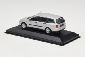 Ford Focus Mk1 Turnier Plata Minichamps 1:43 FOCUS004 Metal - imagen 3 de 5