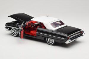 Ford Galaxie 500 Negro Sun Star 1:18 1442 Metal - imagen 5 de 8