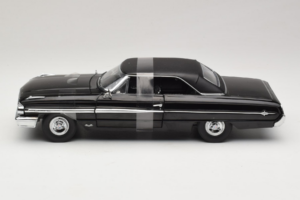 Ford Galaxie 500 Men in Black 3 Movie GreenLight 1:18 15301 Metal - imagen 3 de 6