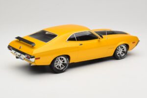 Ford Gran Torino Sport Amarillo IXO 1:18 18CMC186 Metal - imagen 2 de 6