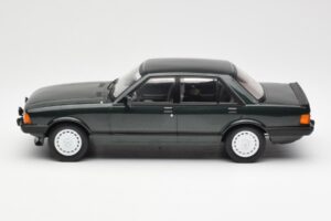 Ford Granada Mk2 2.8 Injection Verde Oscuro MCG 1:18 MCG18263 Metal - imagen 3 de 6