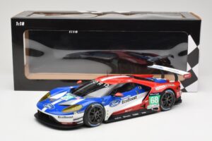 Ford GT GTE #68 D. Muller / J. Hand / S. Bourdais Chip Ganassi Racing LMGTE Pro 24 Hours of Le Mans 2016 Winner Minichamps 1: - imagen 6 de 6