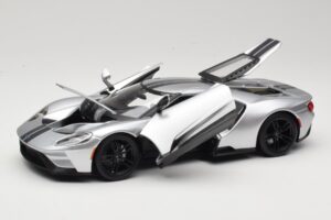 Ford GT Plata Maisto 1:18 31384 Metal - imagen 2 de 8