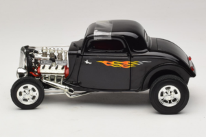 Ford Hot Rod Negro Rydell High Grease ERTL 1:18 36602 Metal - imagen 3 de 6