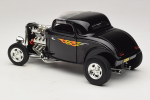 Ford Hot Rod Negro Rydell High Grease ERTL 1:18 36602 Metal - imagen 5 de 6