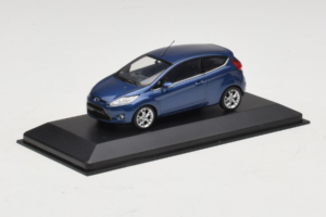 Ford Ka Dark Blue Metallic Minichamps 1:43 FORD004 Metal - imagen 2 de 4