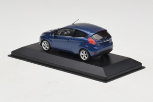 Ford Ka Dark Blue Metallic Minichamps 1:43 FORD004 Metal - imagen 3 de 4