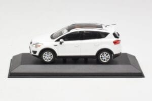 Ford Kuga Mk1 Blanco Minichamps 1:43 KUGA001 Metal