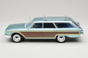 Ford Country Squire Azul MCG 1:18 MCG18049 Metal - imagen 3 de 6