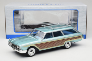 Ford Country Squire Azul MCG 1:18 MCG18049 Metal - imagen 6 de 6