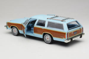 Ford LTD Country Squire Charlie's Angels Movie GreenLight 1:18 19066 Metal - imagen 5 de 8