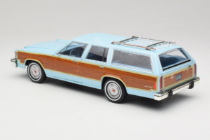 Ford LTD Country Squire Charlie's Angels Movie GreenLight 1:18 19066 Metal - imagen 7 de 8