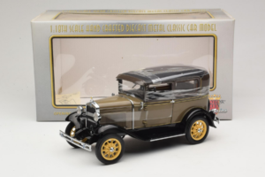 Ford Model A Tudor Chicle Drab Motor City 1:18 41003 Metal - imagen 6 de 6