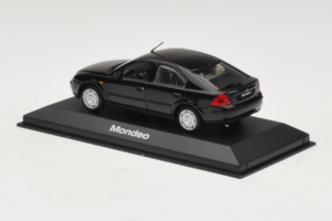 Ford Mondeo Mk3 Negro Minichamps 1:43 MONDEO004 Metal - imagen 3 de 4