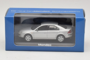 Ford Mondeo Mk3 Sedán Plata Minichamps 1:43 MONDEO005 Metal - imagen 4 de 4