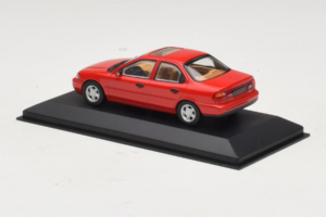 Ford Mondeo Mk1 Sedan Rojo Minichamps 1:43 82000 Metal - imagen 3 de 4