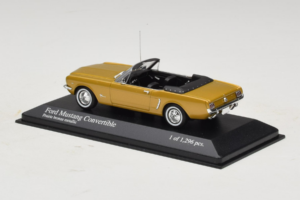 Ford Mustang Descapotable Dorado Minichamps 1:43 400082432 Metal - imagen 3 de 4