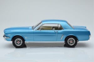 Ford Mustang Coupe Turquesa Norev 1:18 182800 Metal - imagen 3 de 6