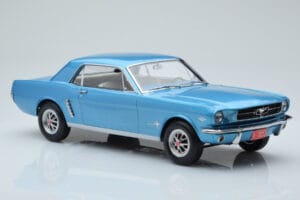 Ford Mustang Coupe Turquesa Norev 1:18 182800 Metal - imagen 4 de 6