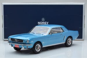 Ford Mustang Coupe Turquesa Norev 1:18 182800 Metal - imagen 6 de 6