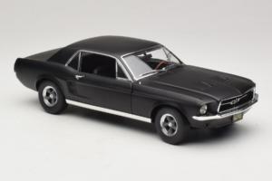 Ford Mustang Creed Movie GreenLight 1:18 13611 Metal - imagen 6 de 8
