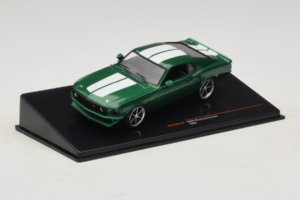 Ford Mustang Custom Verde IXO 1:43 CLC530N Metal - imagen 2 de 4